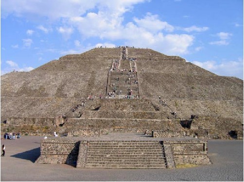пирамида солнца.jpg